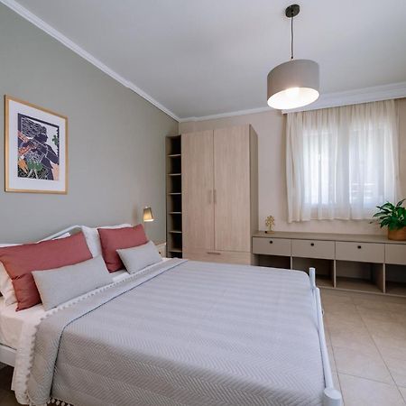 Helianthos Villa - Apartment No3 Kavala Bagian luar foto