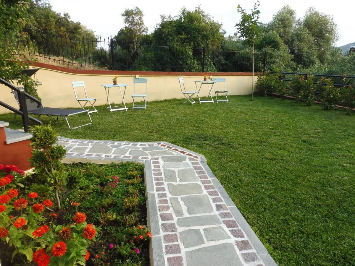 Helianthos Villa - Apartment No3 Kavala Bagian luar foto