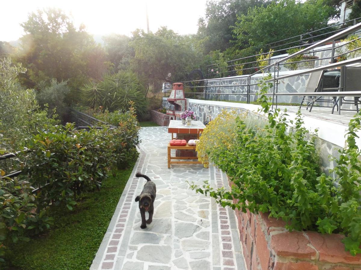 Helianthos Villa - Apartment No3 Kavala Bagian luar foto