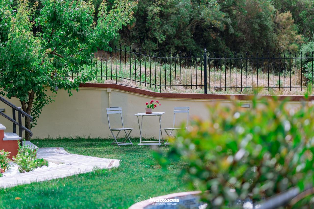 Helianthos Villa - Apartment No3 Kavala Bagian luar foto