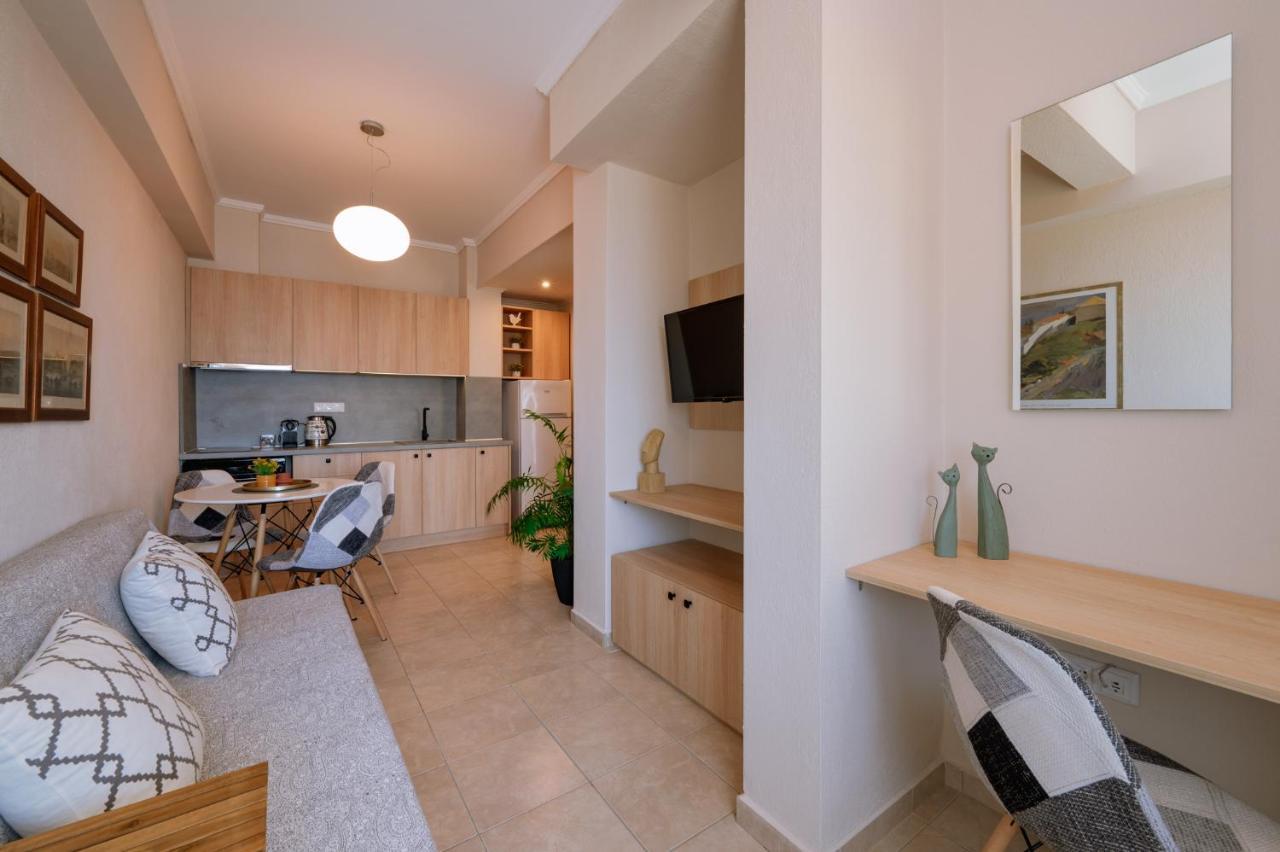 Helianthos Villa - Apartment No3 Kavala Bagian luar foto