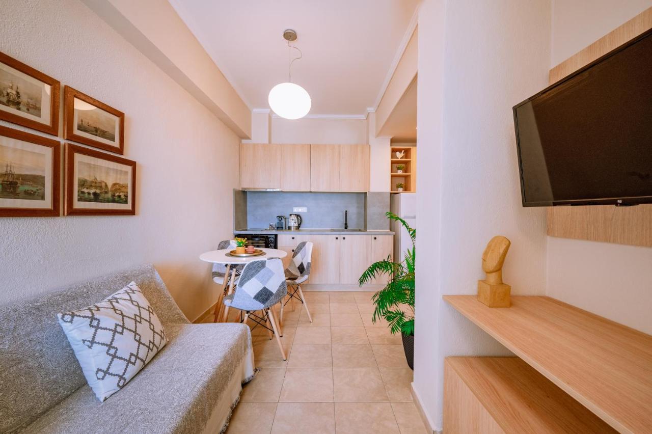 Helianthos Villa - Apartment No3 Kavala Bagian luar foto